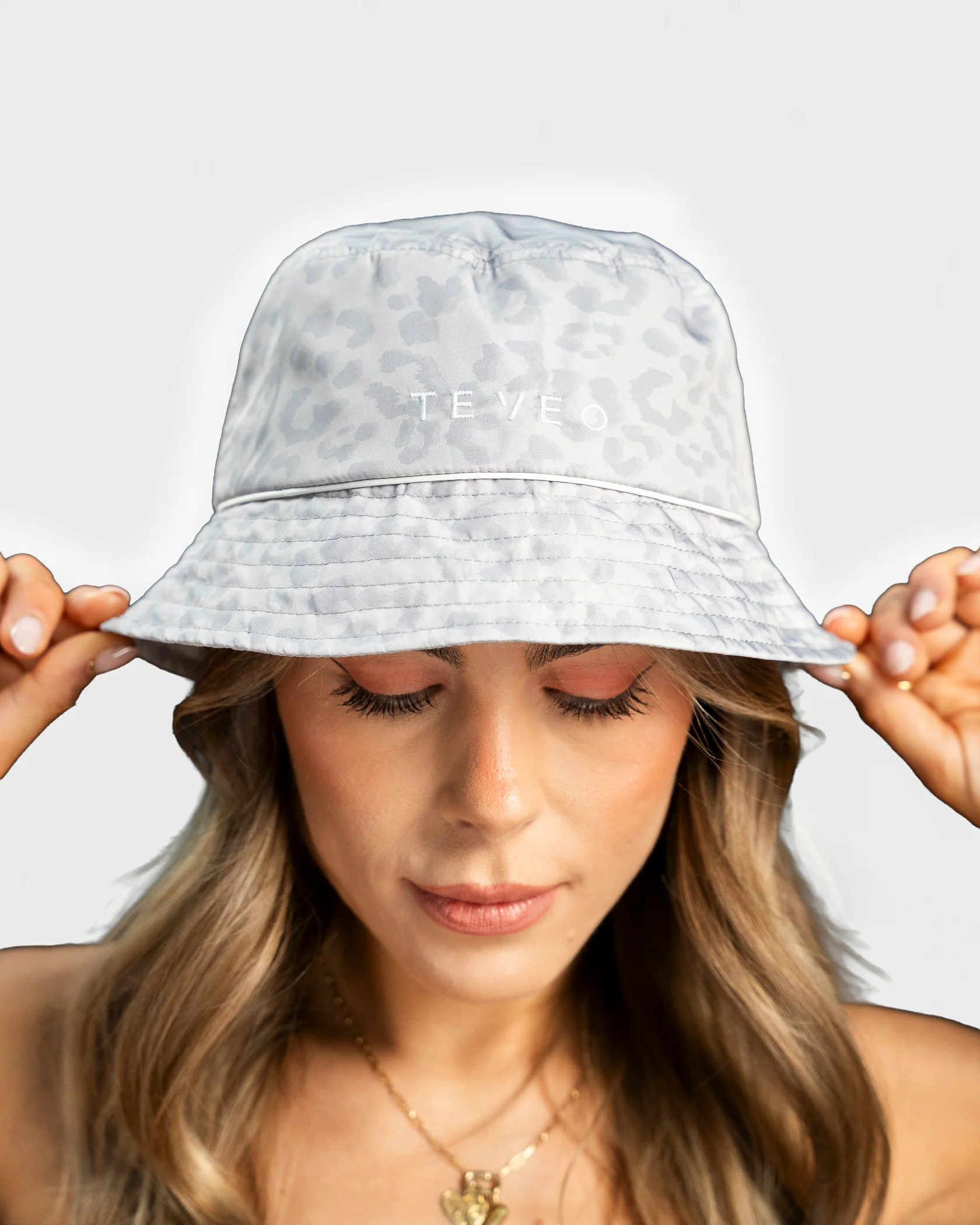 Contrastline Bucket Hat "Leo Hellgrau" - Image 4