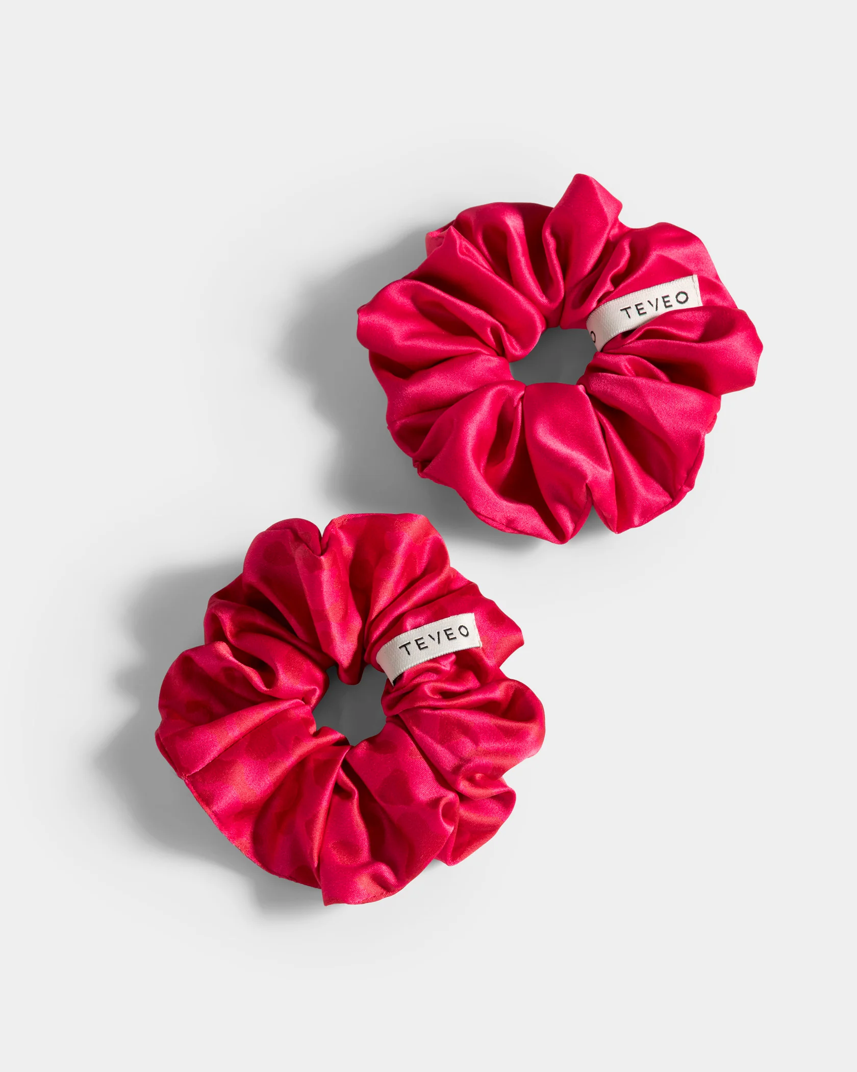 Contrastline Scrunchies (2er-Pack) "Leo - Berry" - Image 2