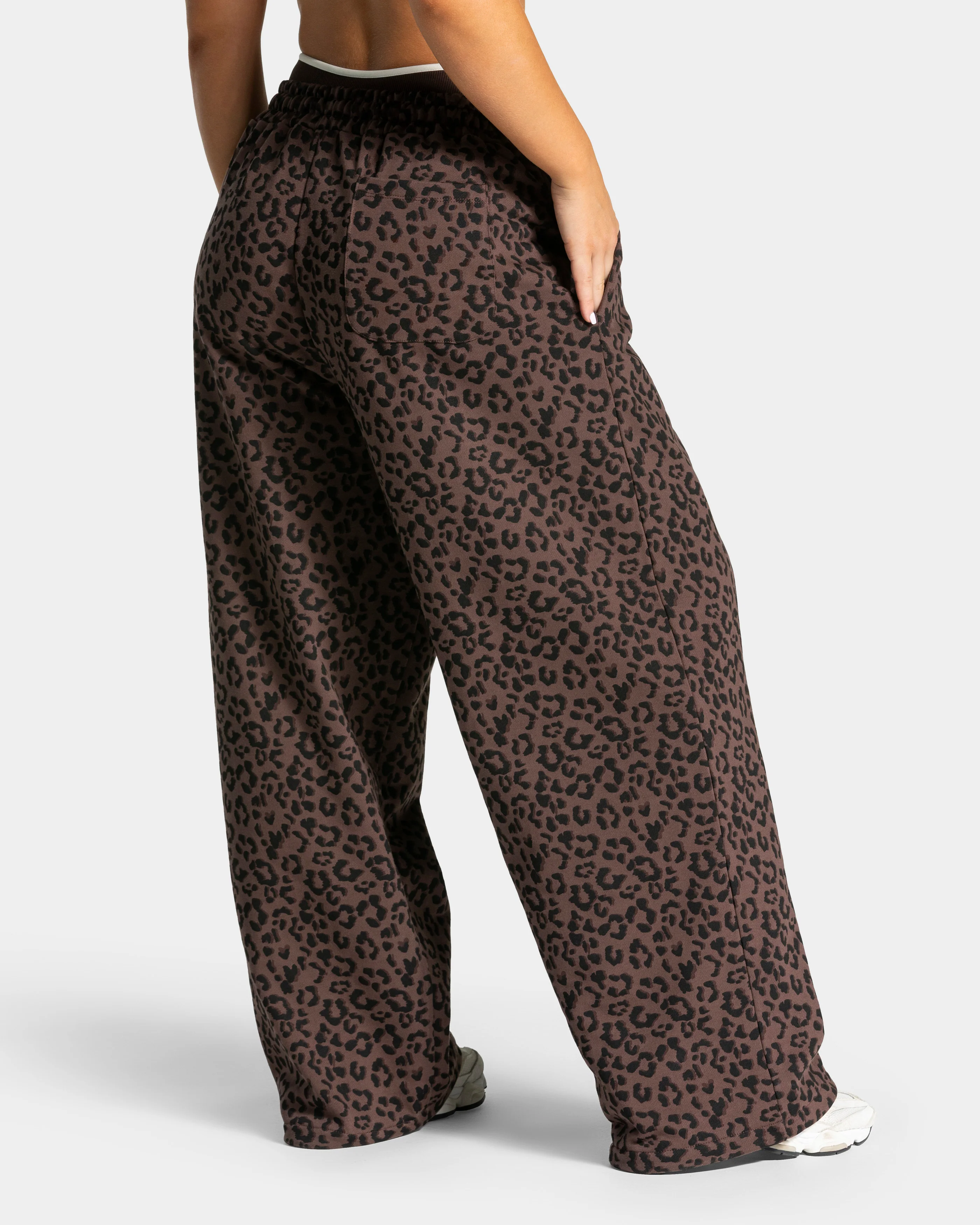 Contrastline Wide Leg Jogger "Leo Espresso" - Image 2