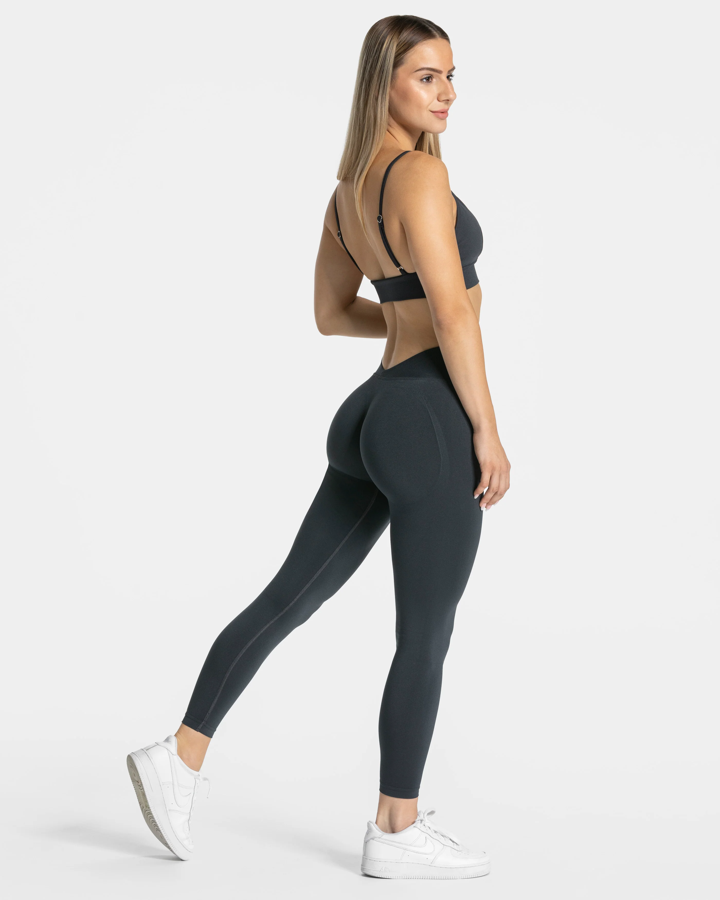 Essence V-Back Covert Scrunch Leggings "Ebony" - Image 5