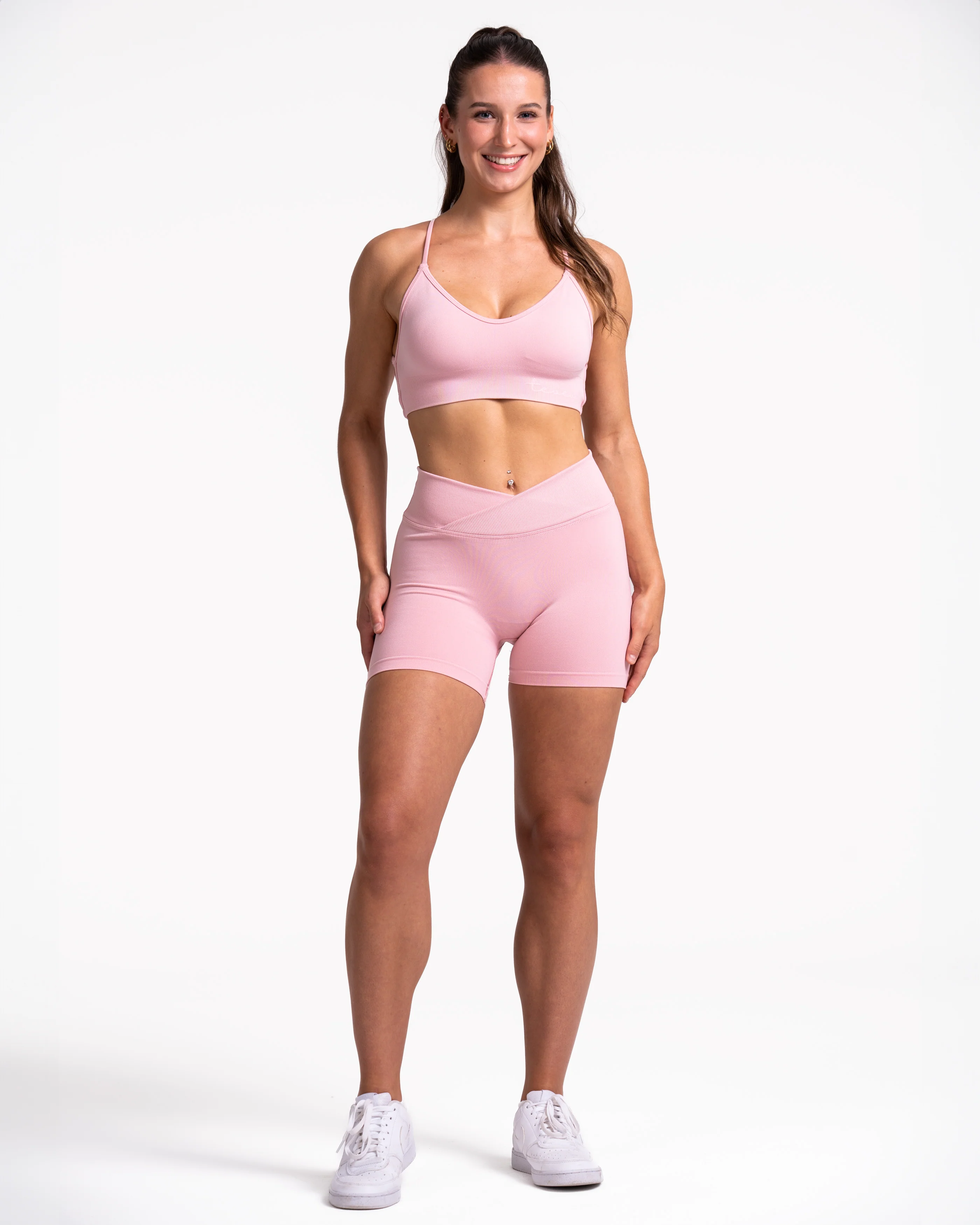 Fearless V-Shape Covert Scrunch Shorts "Rosa" - Image 3