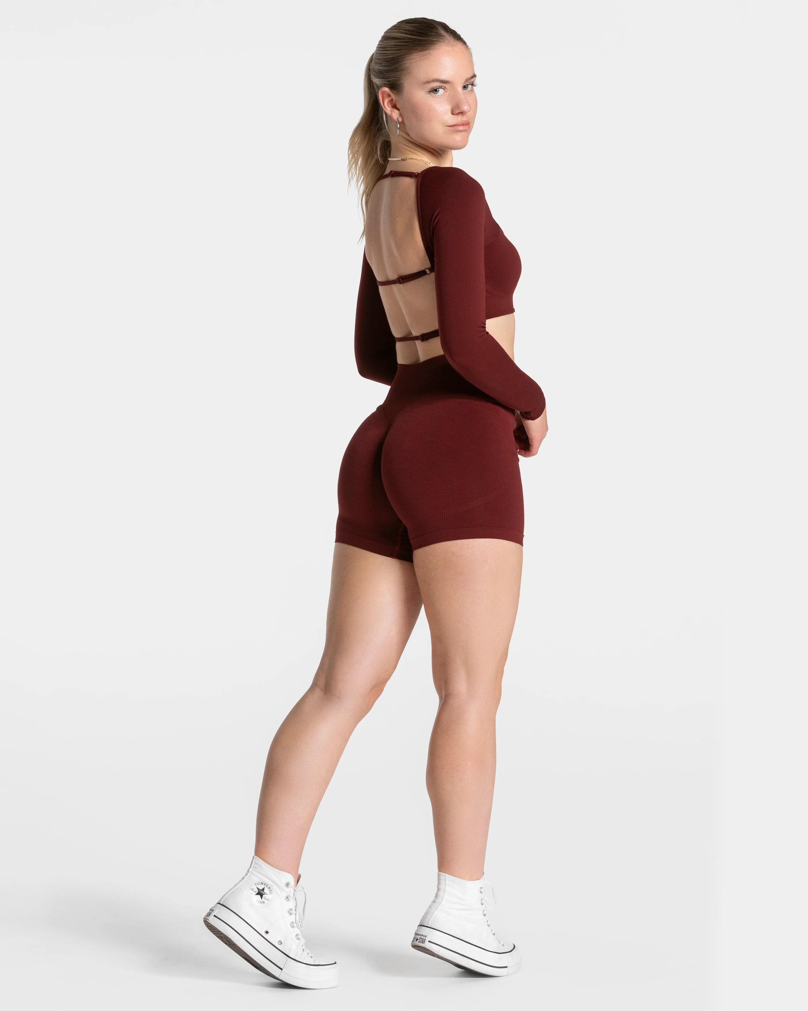Femme Sculpt Scrunch Shorts "Weinrot" - Image 5