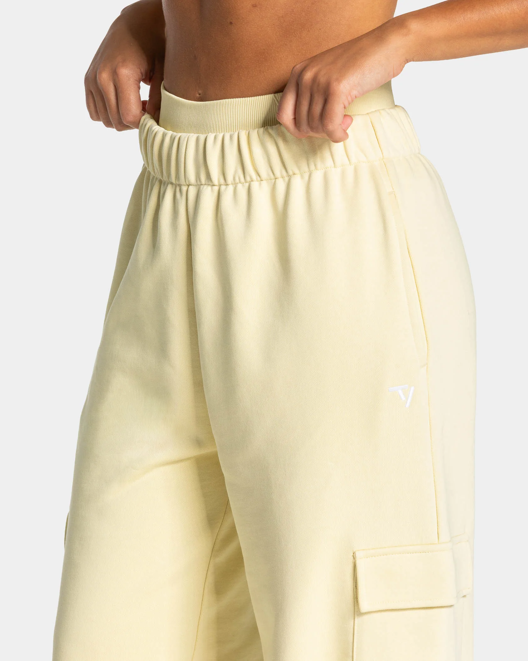 Lift Wide Leg Cargo Jogger Women "Butter Yellow" - Image 4