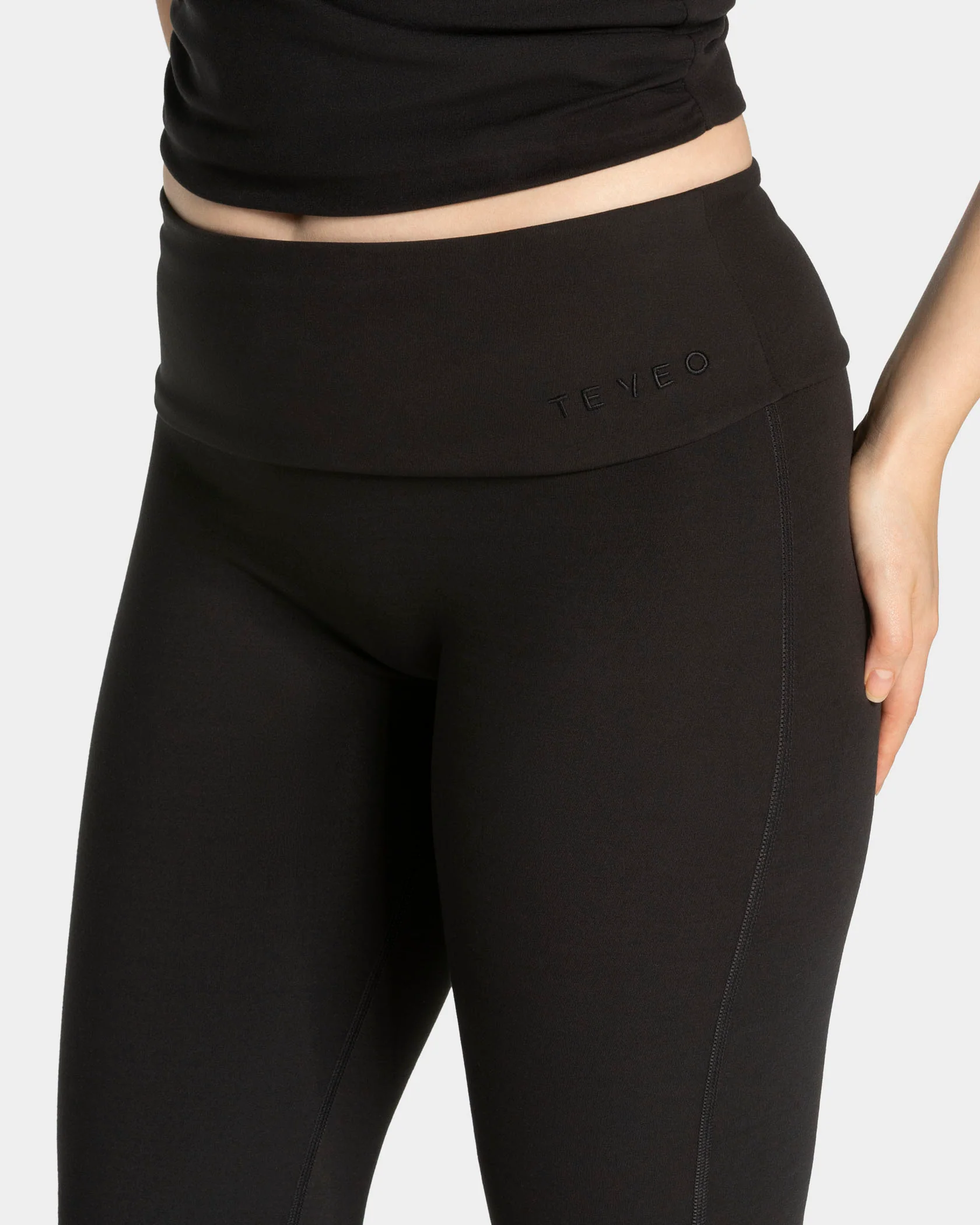 Mellow Fold Over Flared Leggings Tall "Schwarz" - Image 4