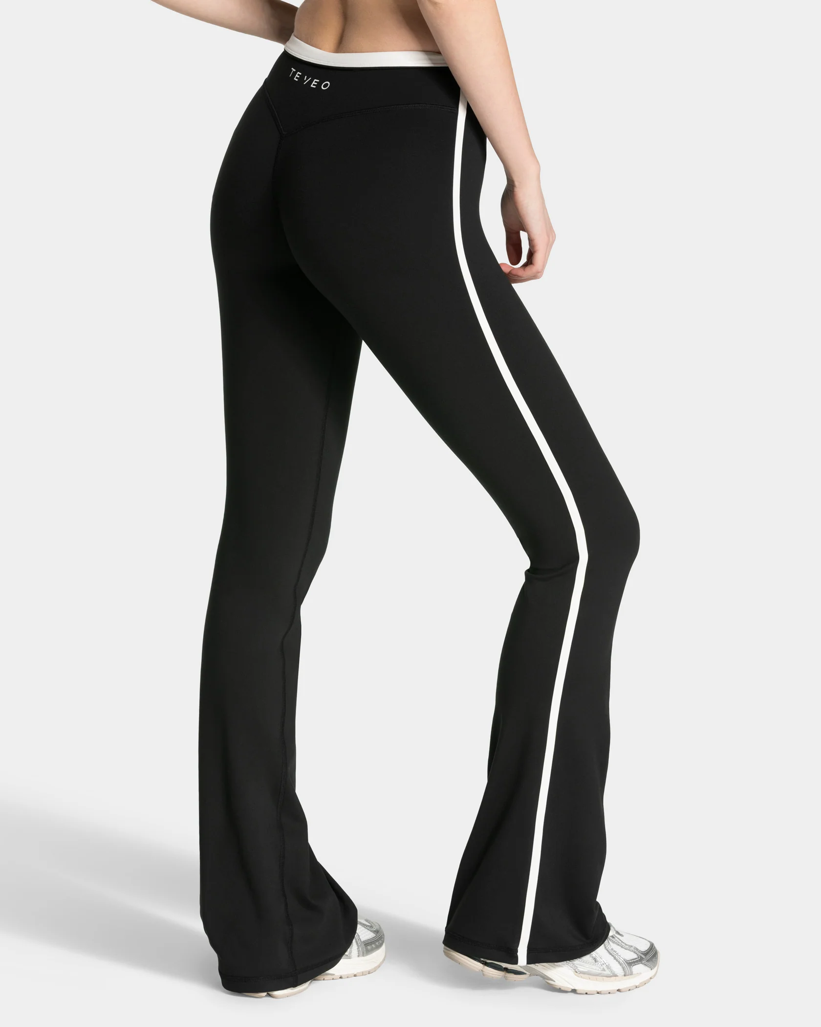Soft Flared Leggings Regular "Schwarz" - Image 3
