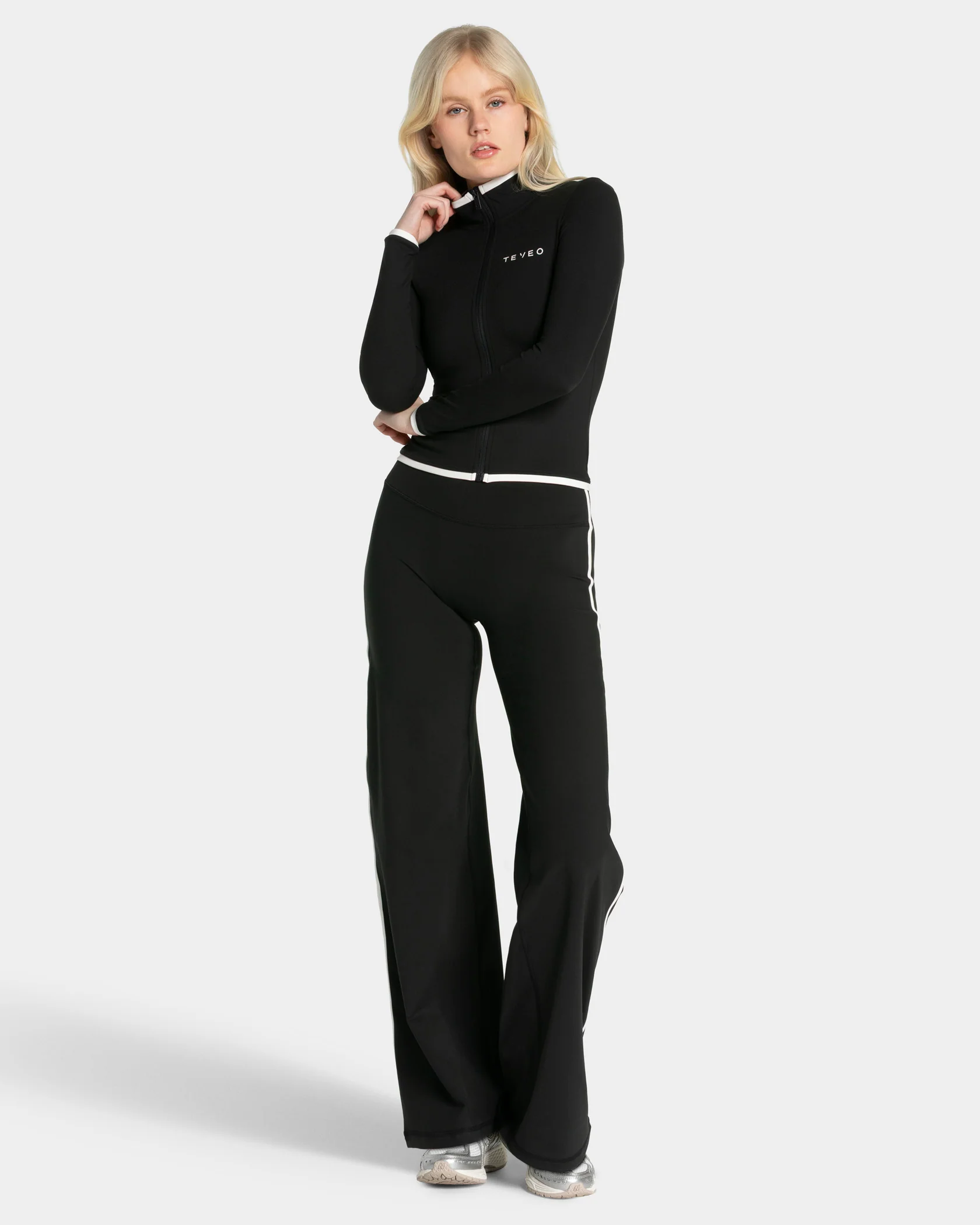 Soft Shaping Zip Jacke "Schwarz" - Image 3