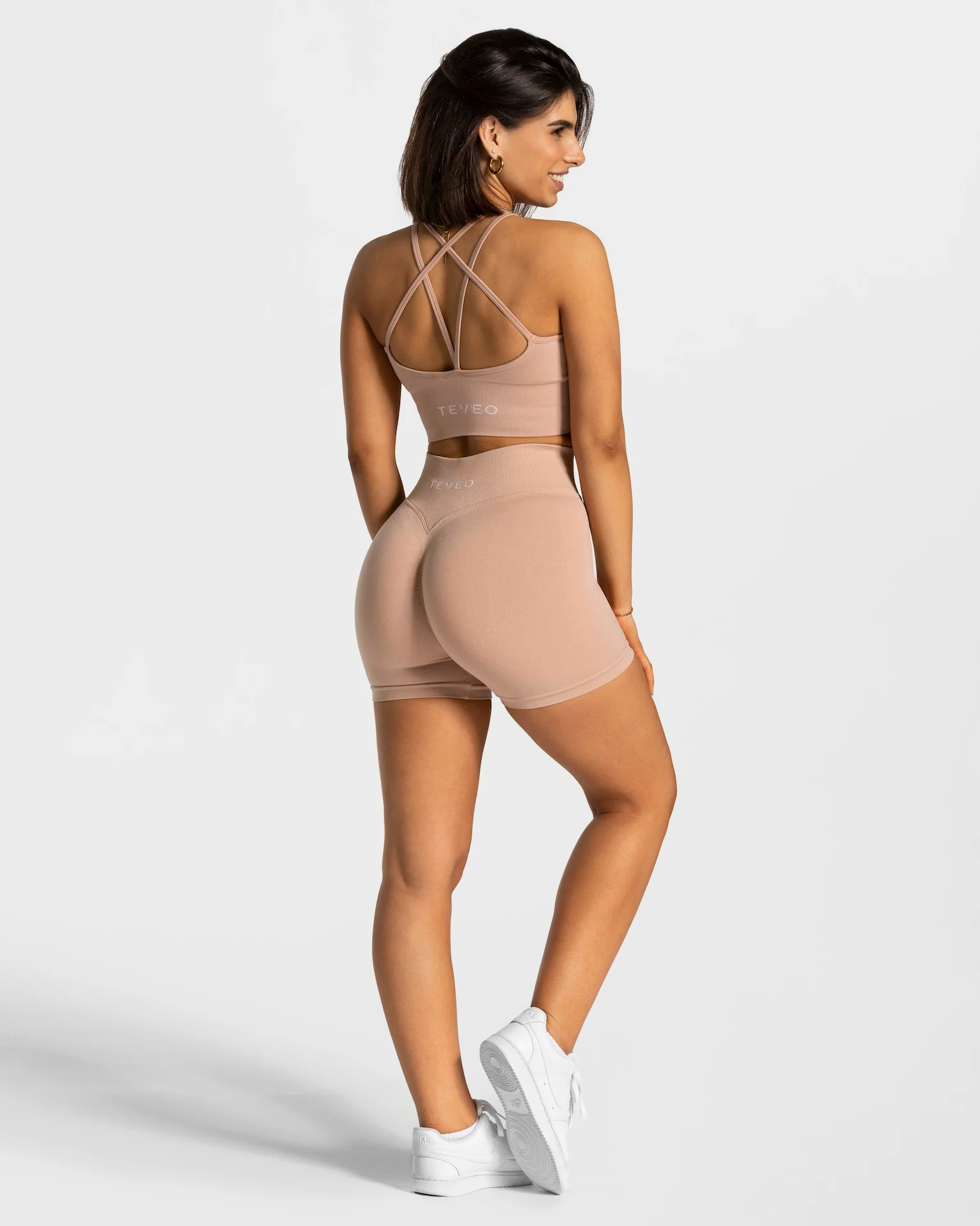 Statement Scrunch Shorts "Altrosa" - Image 5