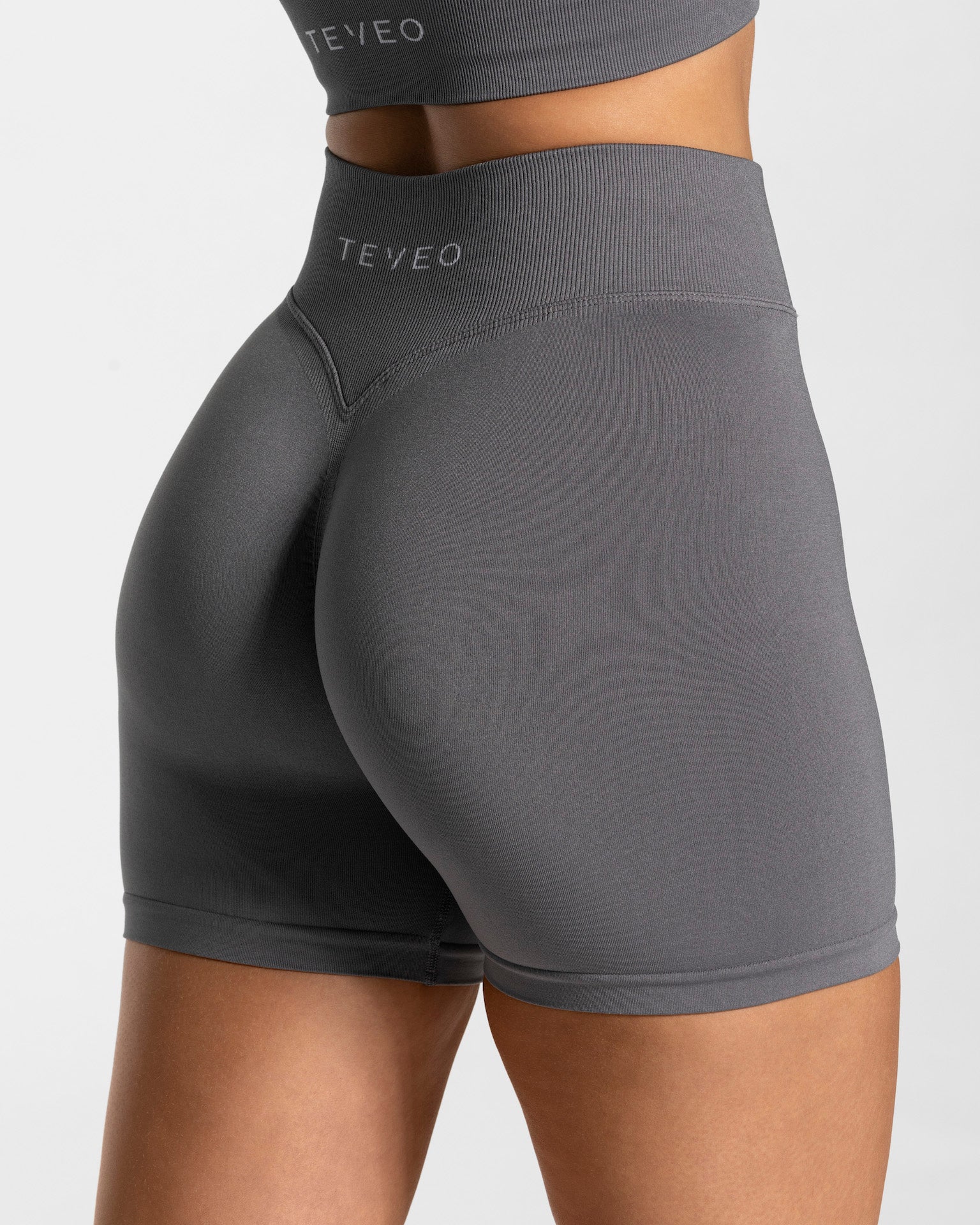 Statement Scrunch Shorts "Graphit" - Image 4