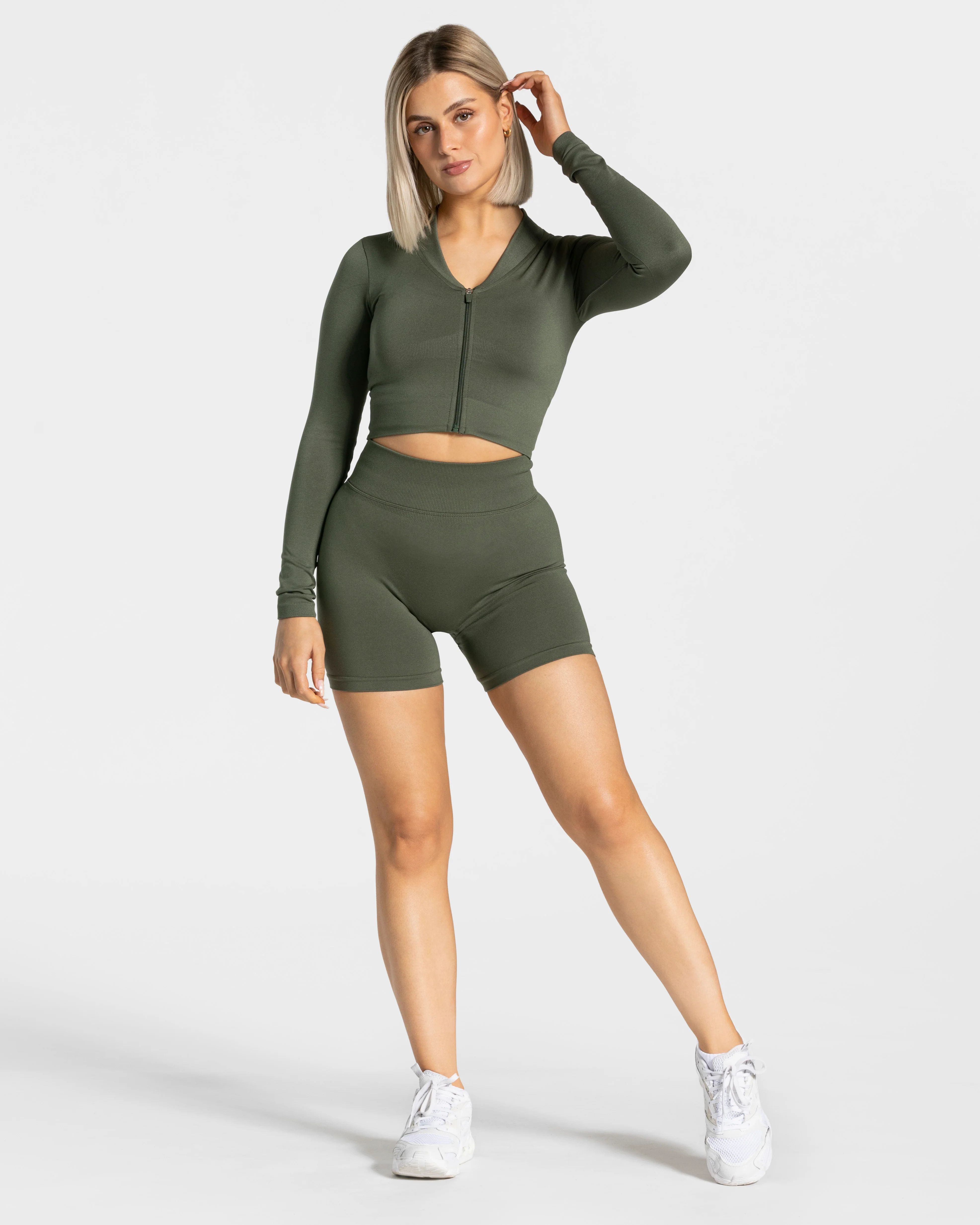 Statement Scrunch Shorts "Khaki" - Image 3