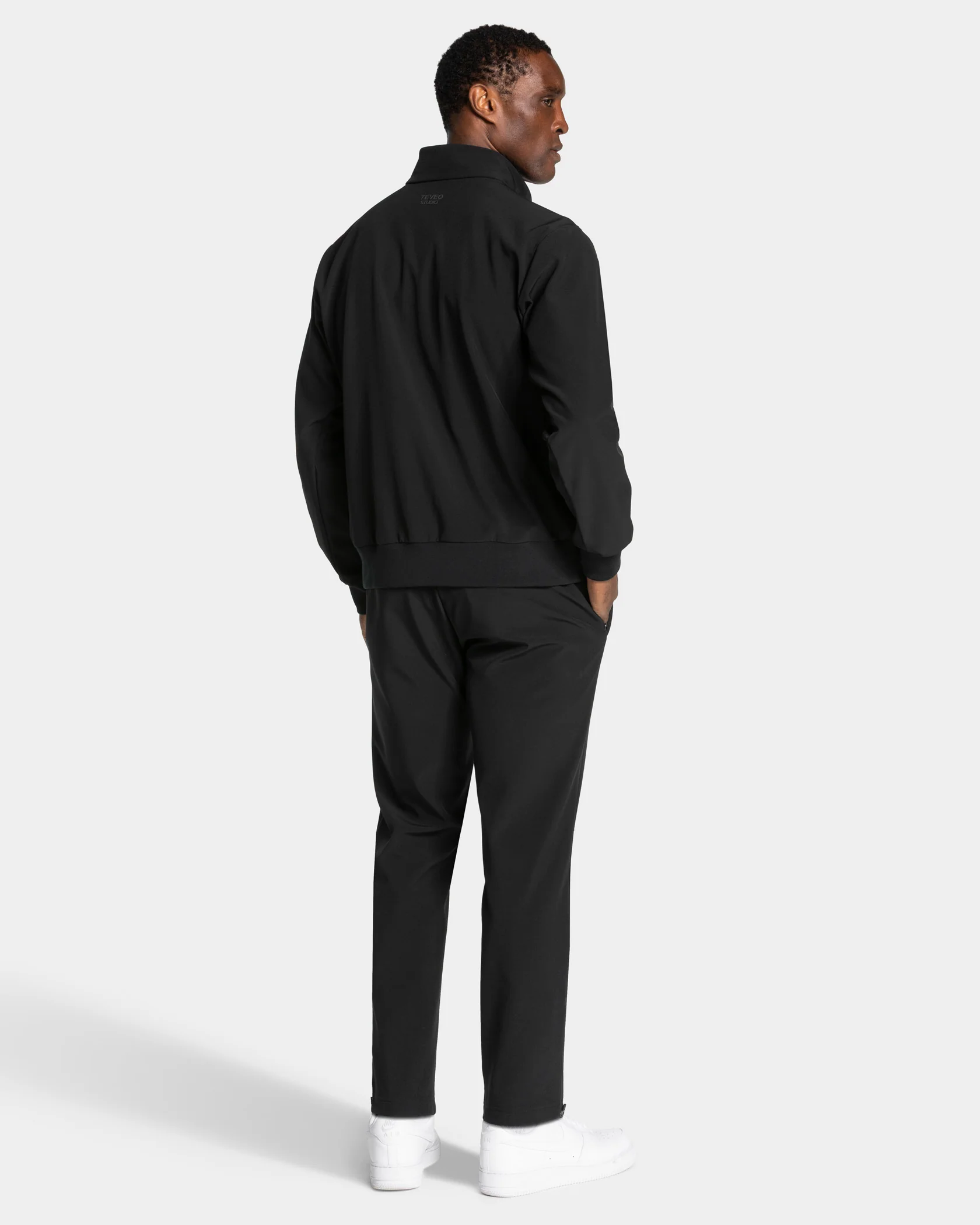 Studio Soft Jacke "Schwarz" - Image 5