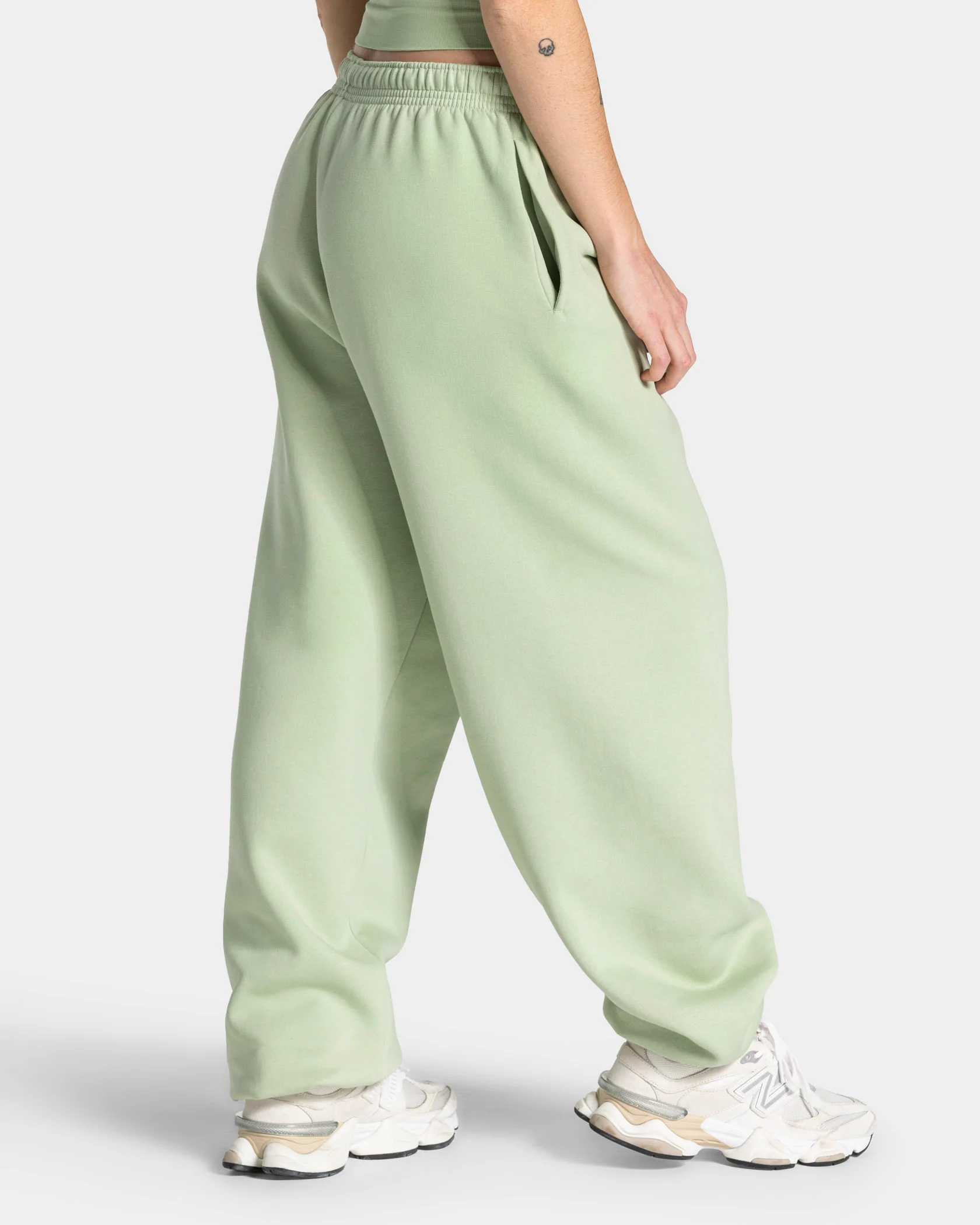 Timeless Pro Jogger ''Ice Matcha'' - Image 2